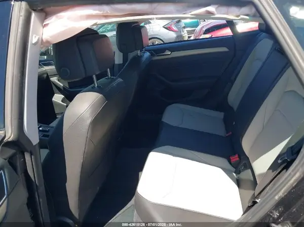 WVWBR7AN6KE000396 2019 VOLKSWAGEN ARTEON - Image 8