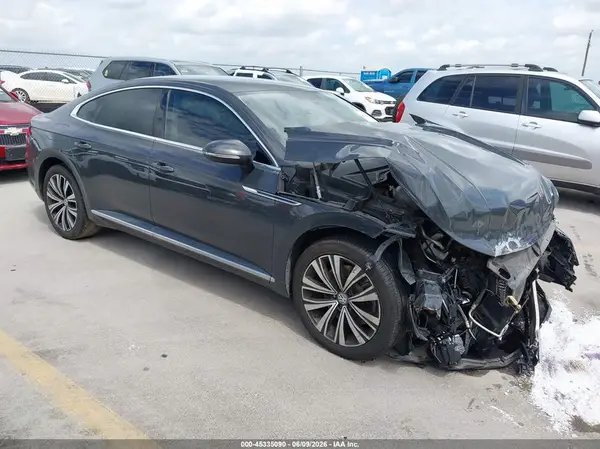 WVWBR7AN6KE000785 2019 VOLKSWAGEN ARTEON - Image 1