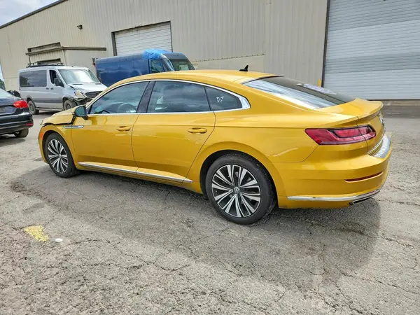 WVWBR7AN7KE000665 2019 VOLKSWAGEN ARTEON - Image 2