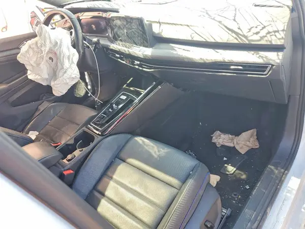 WVWEB7CD1PW209648 2023 VOLKSWAGEN GOLF - Image 8