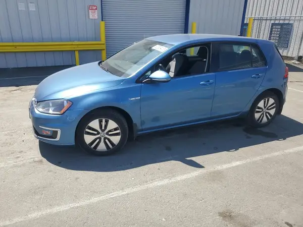 WVWKP7AU1GW915963 2016 VOLKSWAGEN GOLF - Image 1