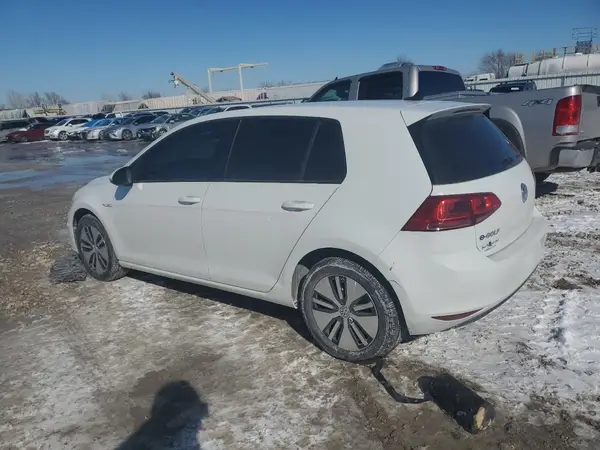 WVWKP7AU2GW910707 2016 VOLKSWAGEN GOLF - Image 2