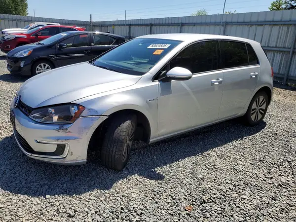 WVWKP7AU4GW915570 2016 VOLKSWAGEN GOLF - Image 1