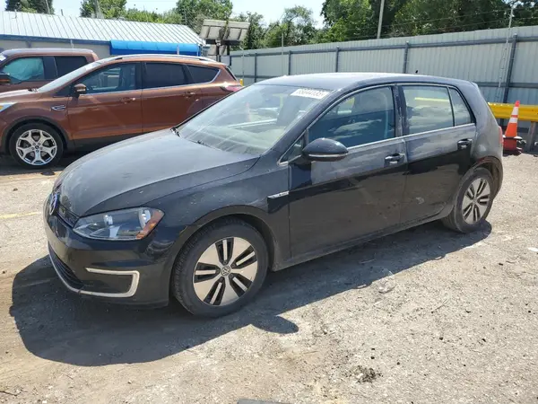 WVWKP7AU4GW916637 2016 VOLKSWAGEN GOLF - Image 1