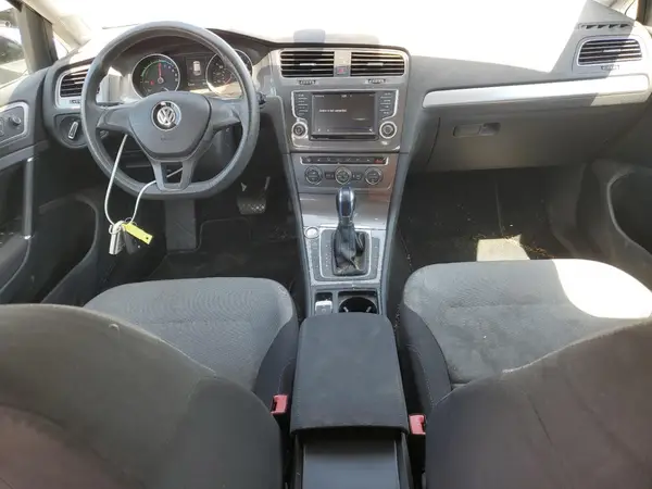 WVWKP7AU4GW916637 2016 VOLKSWAGEN GOLF - Image 8