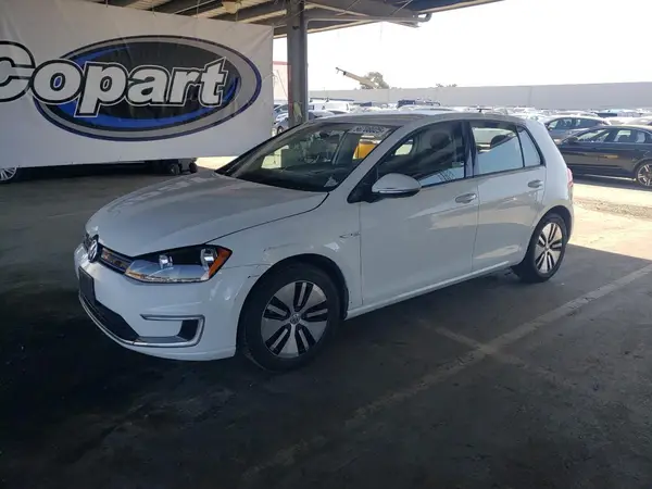 WVWKP7AU5GW901810 2016 VOLKSWAGEN GOLF - Image 1