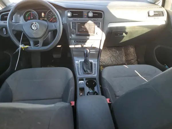 WVWKP7AU6GW911827 2016 VOLKSWAGEN GOLF - Image 8