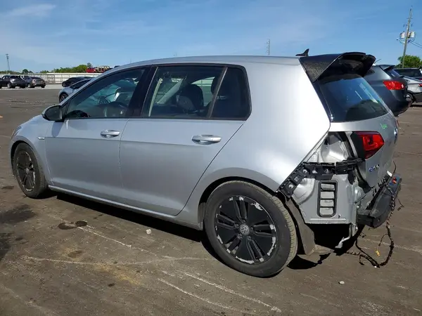 WVWKP7AU7GW912954 2016 VOLKSWAGEN GOLF - Image 2
