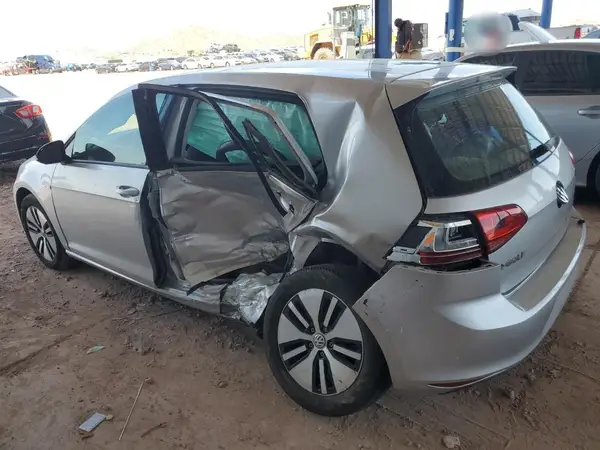 WVWKP7AU7GW913425 2016 VOLKSWAGEN GOLF - Image 2