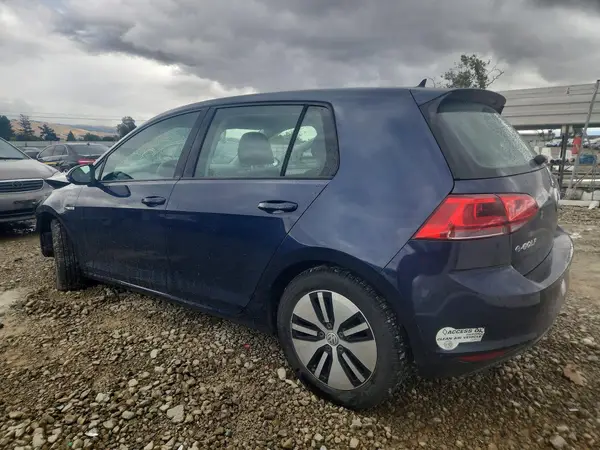 WVWKP7AUXGW914679 2016 VOLKSWAGEN GOLF - Image 2