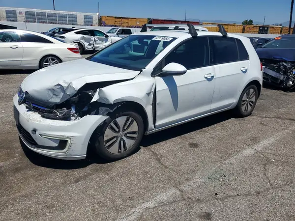 WVWKR7AU8HW950561 2017 VOLKSWAGEN GOLF - Image 1