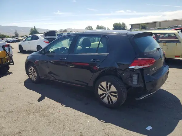 WVWKR7AU8HW950835 2017 VOLKSWAGEN GOLF - Image 2