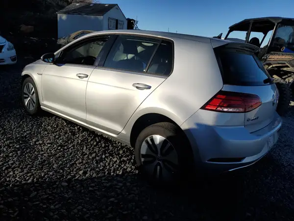 WVWKR7AU8KW912111 2019 VOLKSWAGEN GOLF - Image 2
