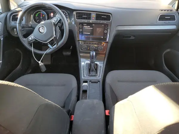 WVWKR7AU8KW912111 2019 VOLKSWAGEN GOLF - Image 8
