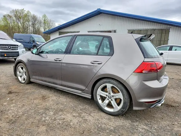 WVWLF7AU5GW019527 2016 VOLKSWAGEN GOLF - Image 2