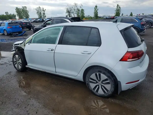 WVWPR7AU4JW908111 2018 VOLKSWAGEN GOLF - Image 2