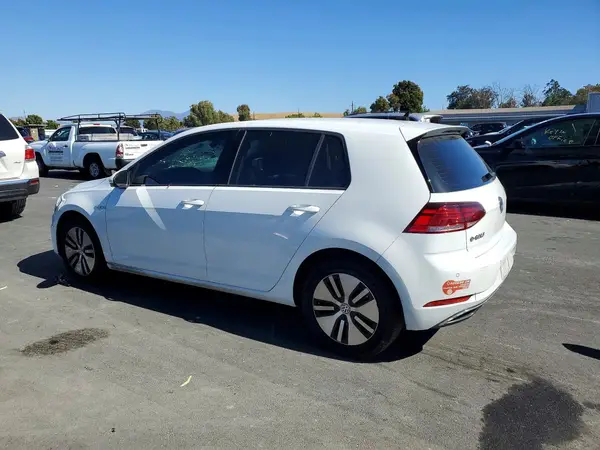 WVWPR7AUXHW954648 2017 VOLKSWAGEN GOLF - Image 2