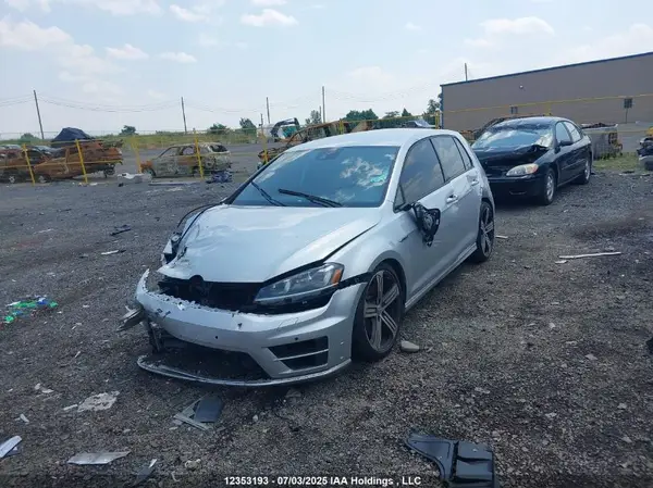 WVWUF7AU1GW155609 2016 VOLKSWAGEN GOLF - Image 2