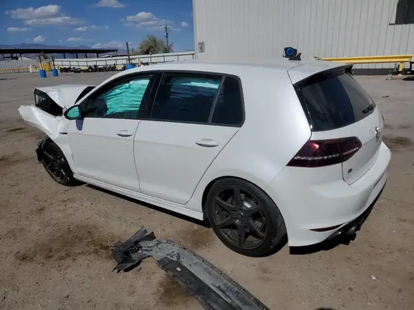 WVWUF7AU2GW231841 2016 VOLKSWAGEN GOLF - Image 2