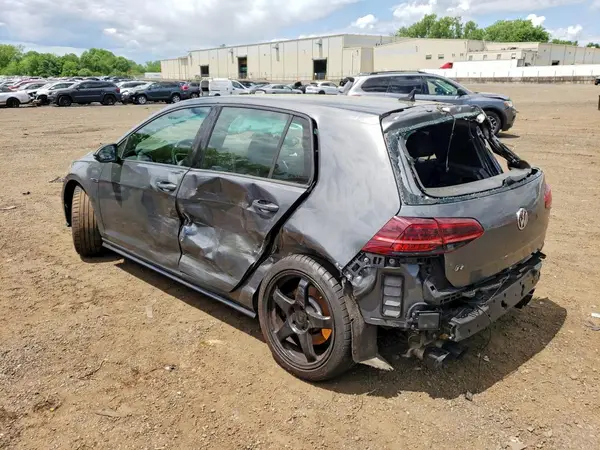 WVWVF7AU0JW183977 2018 VOLKSWAGEN GOLF - Image 2