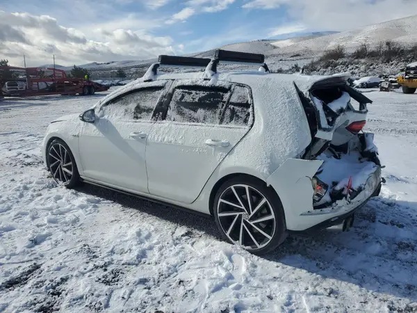 WVWWF7AU6JW065565 2018 VOLKSWAGEN GOLF - Image 2