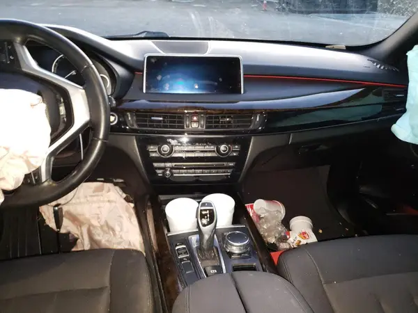 X09082 2018 BMW X5 - Image 8