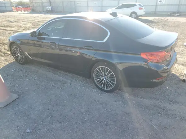X87343 2019 BMW 5ER - Image 2