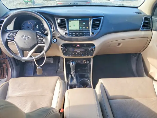 XM8J33A26GU241721 2016 HYUNDAI TUCSON - Image 8