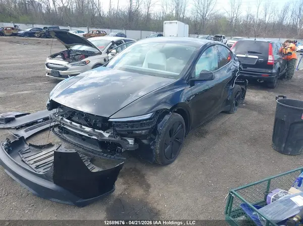 XP7YGDEE0TB757589 2026 TESLA MODEL Y - Image 2