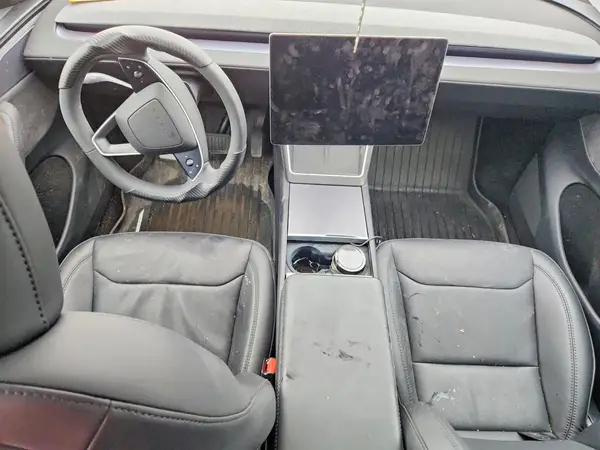 XP7YGDEE5TB708677 2026 TESLA MODEL Y - Image 8