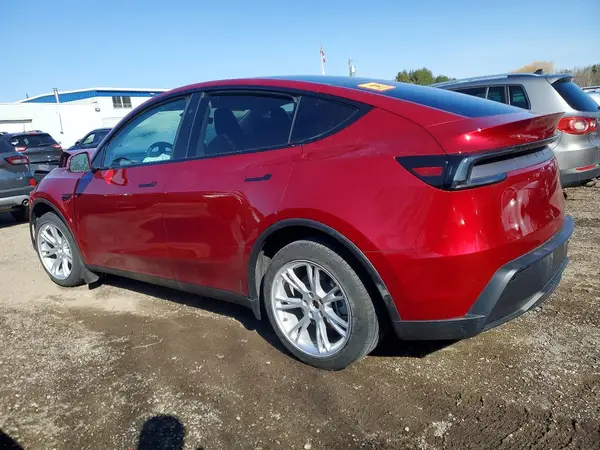 XP7YGDEE6TB772307 2026 TESLA MODEL Y - Image 2