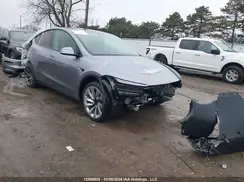 XP7YGDEE8TB727854 2026 TESLA MODEL Y