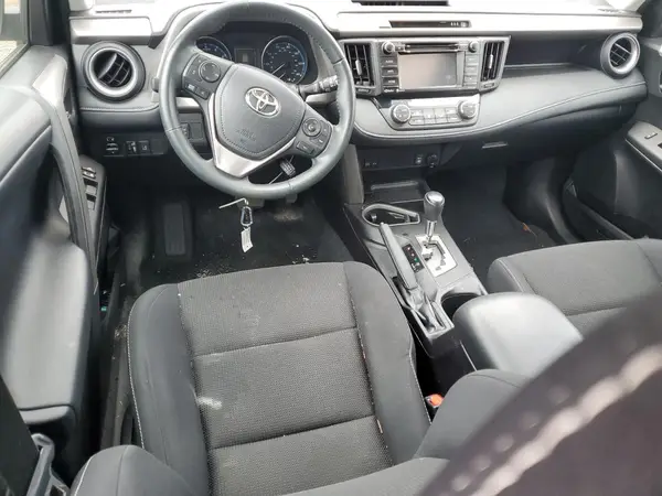 XT3RFREV2HW603215 2017 TOYOTA RAV 4 - Image 8