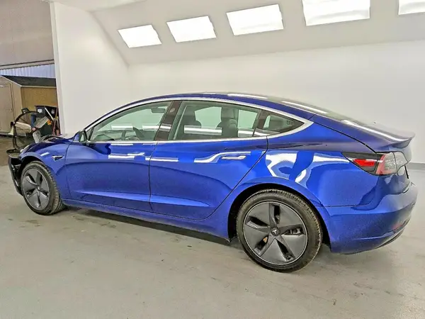 XXJ3E1EA9LF611740 2020 TESLA MODEL 3 - Image 2