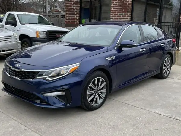 XXXGT4L32KG356180 2019 KIA OPTIMA - Image 2