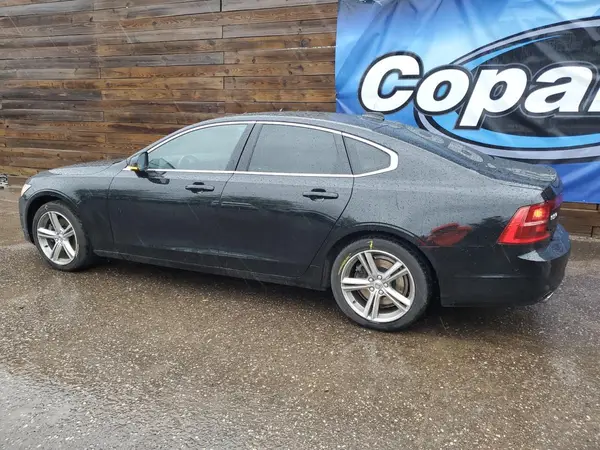 YV1102AK0H1006851 2017 VOLVO S90 - Image 2