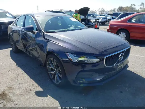 YV1102AK0H1012018 2017 VOLVO S90 - Image 1