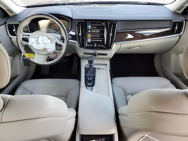 YV1102AK1H1003585 2017 VOLVO S90 - Image 8
