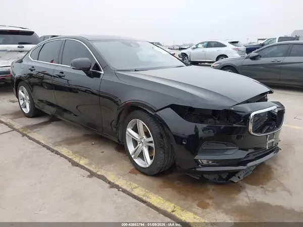YV1102AK1H1006857 2017 VOLVO S90 - Image 1