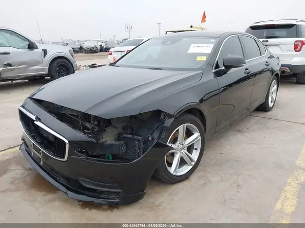YV1102AK1H1006857 2017 VOLVO S90 - Image 2