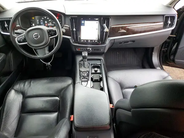 YV1102AK2H1012425 2017 VOLVO S90 - Image 8