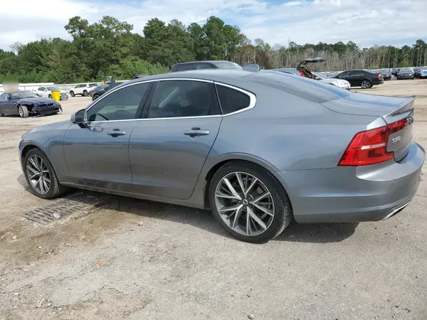 YV1102AK2H1012635 2017 VOLVO S90 - Image 2