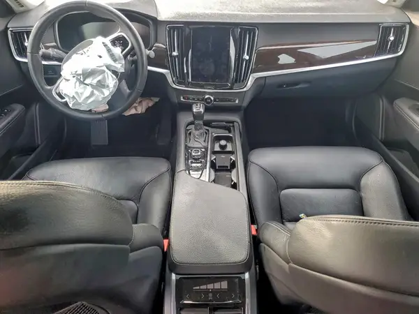 YV1102AK3H1006603 2017 VOLVO S90 - Image 8
