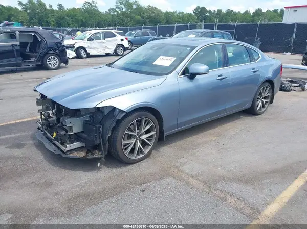 YV1102AK3H1011333 2017 VOLVO S90 - Image 2
