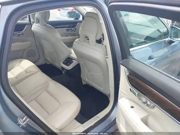 YV1102AK3H1011333 2017 VOLVO S90 - Image 8