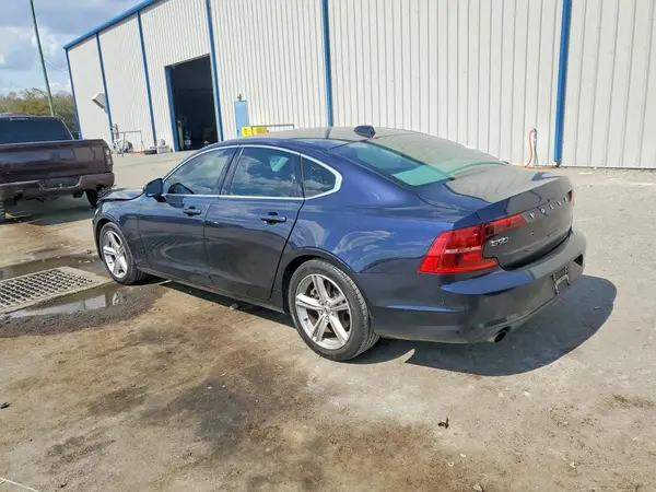YV1102AK4H1006352 2017 VOLVO S90 - Image 2