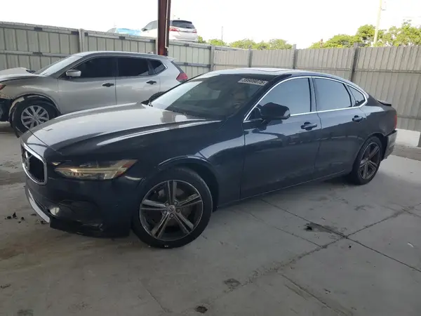 YV1102AK4H1008280 2017 VOLVO S90 - Image 1