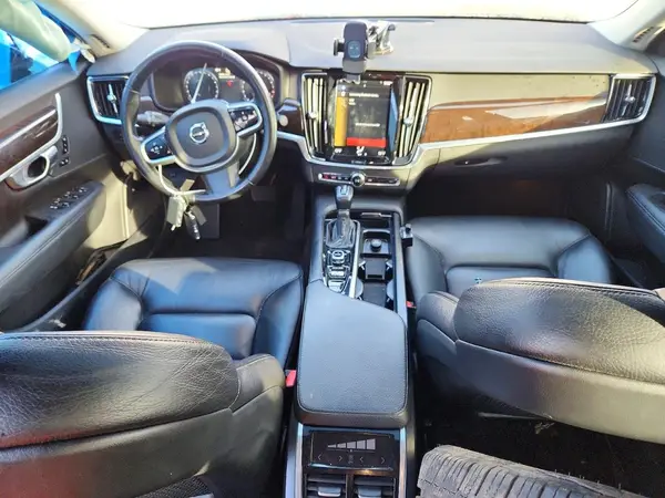 YV1102AK4H1011521 2017 VOLVO S90 - Image 8