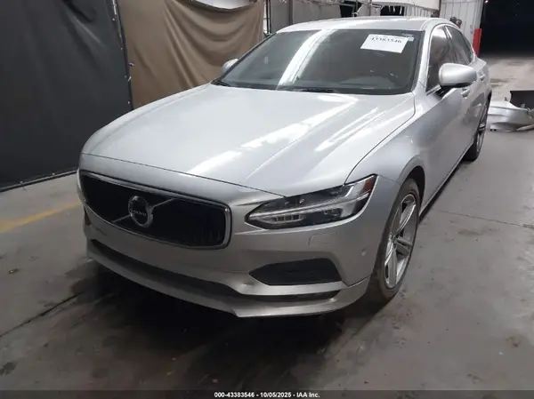 YV1102AK6H1006868 2017 VOLVO S90 - Image 2