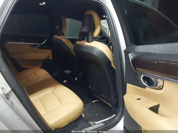 YV1102AK6H1006868 2017 VOLVO S90 - Image 8